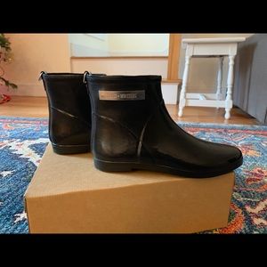 Alice and Whittles rain boots